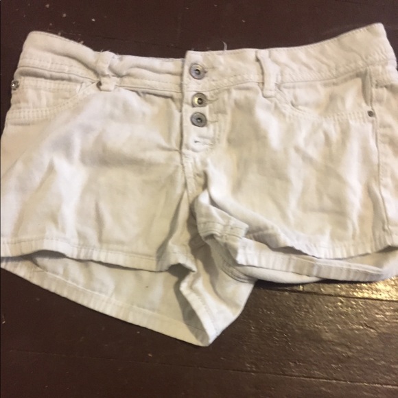 Clothes - Picture 3 of 3